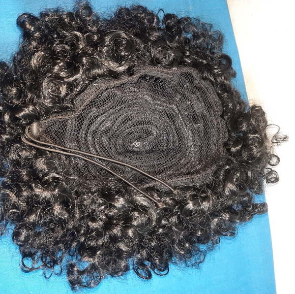 NIB: Black curly ponytail hairpiece - Picture 2 of 3